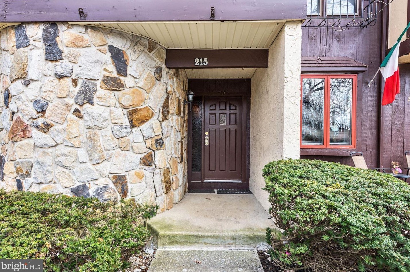 215 Keats Ct, Erial, NJ 08081