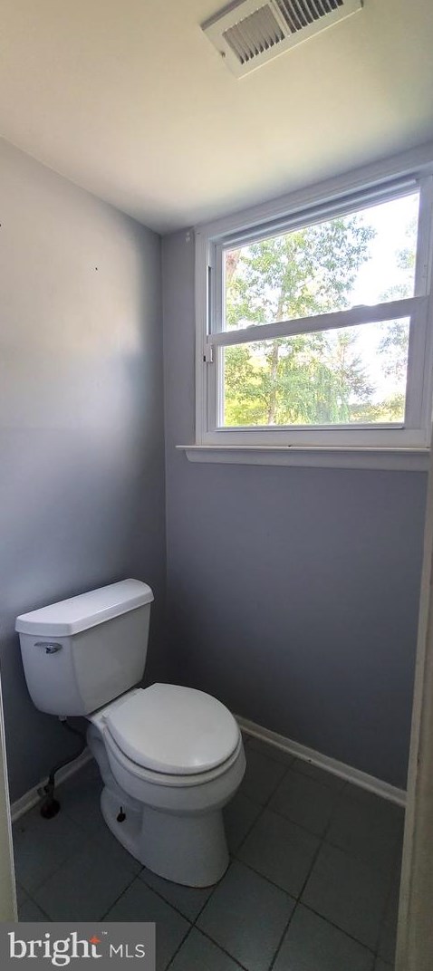 105 Ebbetts Dr, Waterford Township NJ 08004-3020 exterior