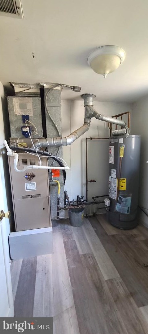 105 Ebbetts Dr, Waterford Township NJ 08004-3020 exterior