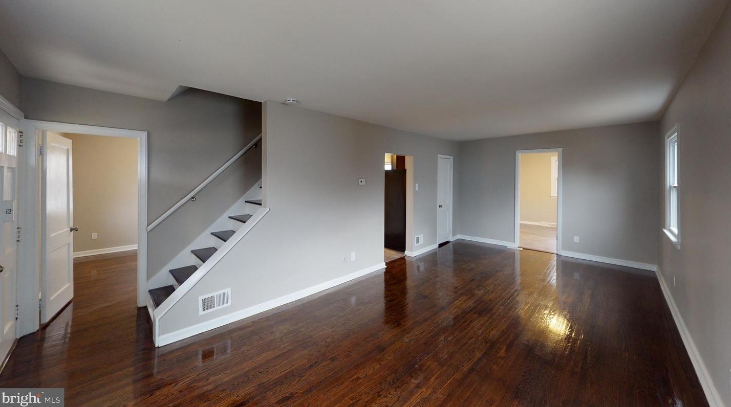 249 Bergen Ave, Gloucester, NJ 08031