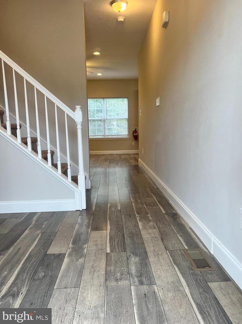 35 Glacier Dr, Berlin Boro, NJ 08009