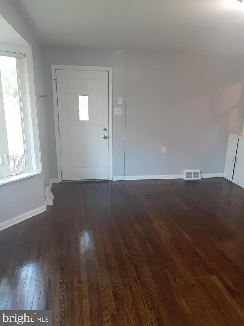 417 Walnut St, Camden, NJ 08106