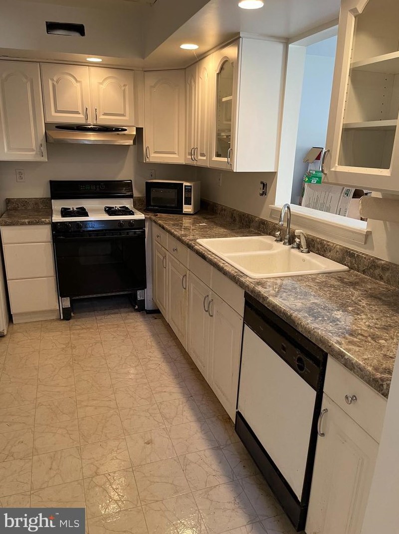 19 Adams Ave, Berlin Boro, NJ 08009