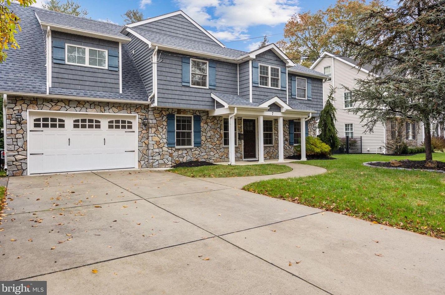 7 E Upland Way, Tavistock, NJ 08033