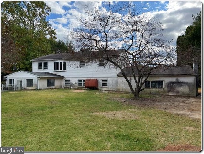 632 Elm Ave, Waterford, NJ 08089