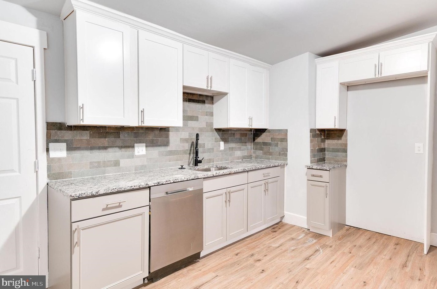 215 Monmouth St, Gloucester, NJ 08030