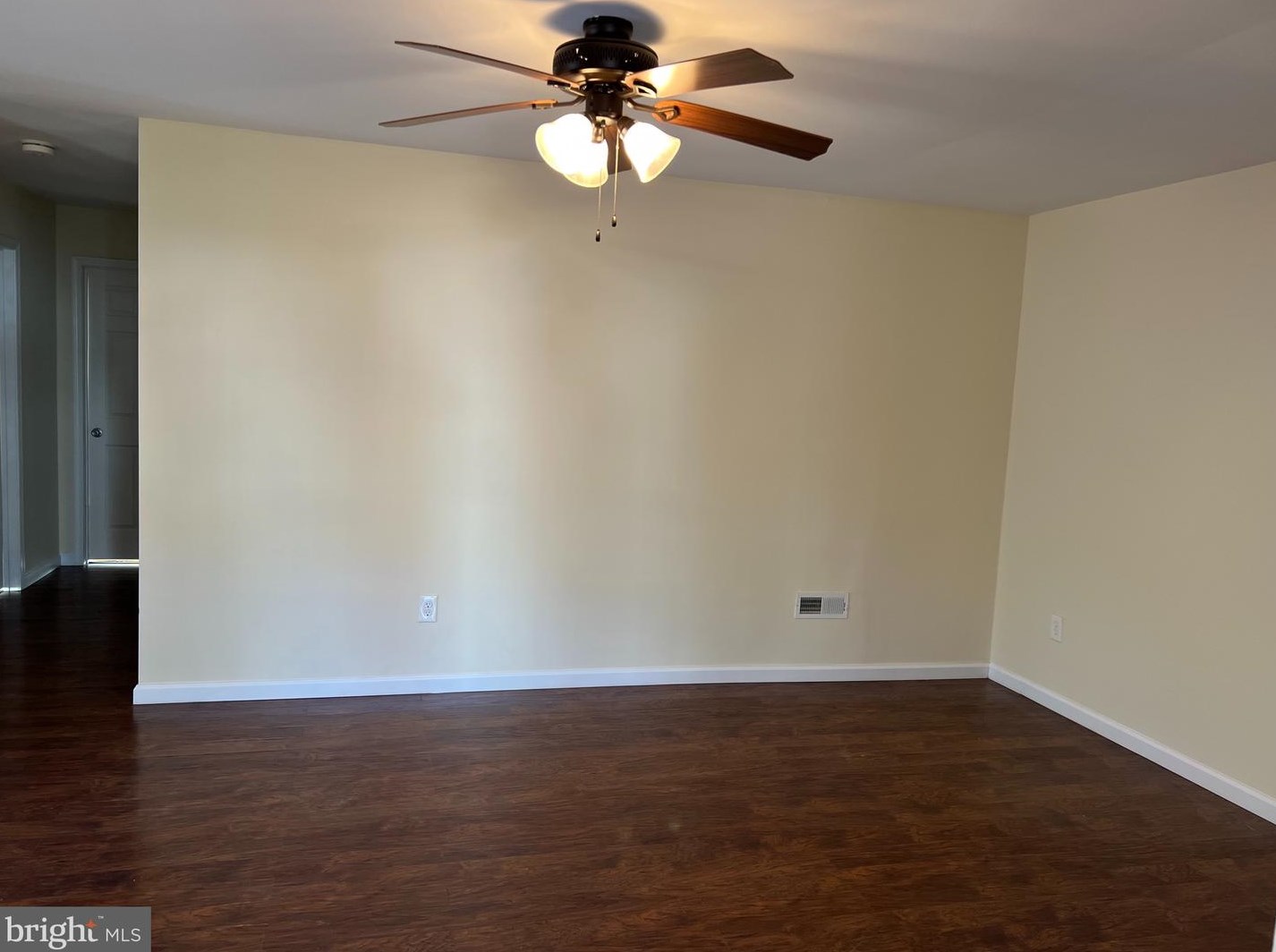 226 Hayes Mill Rd, Waterford Township, NJ 08004
