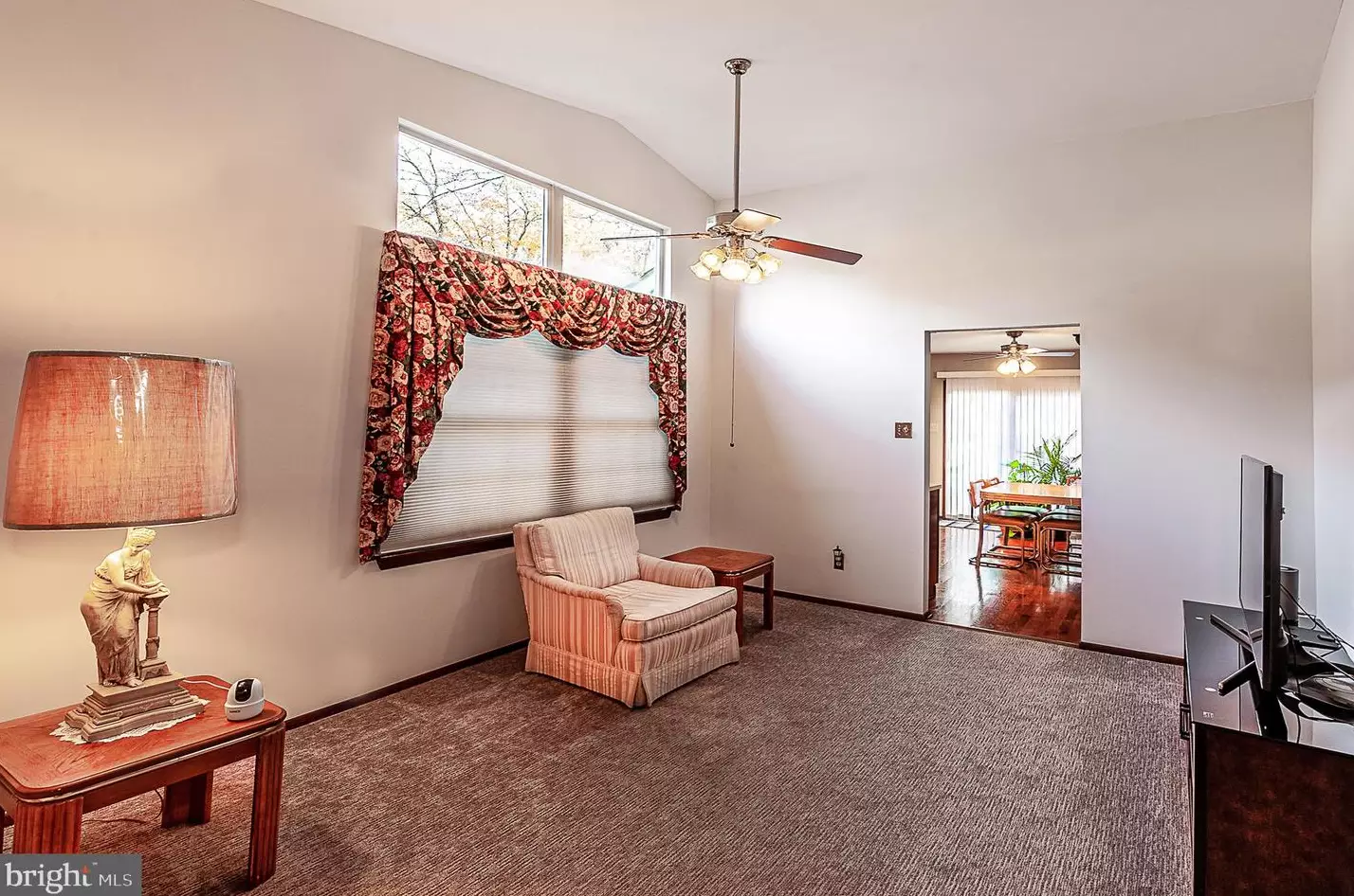 5 Woodstream Dr, Waterford Township NJ 08004-2933 exterior