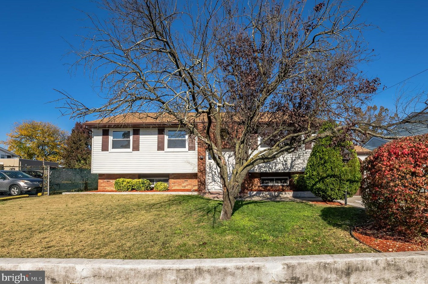 348 Peach Rd, Gloucester, NJ 08031
