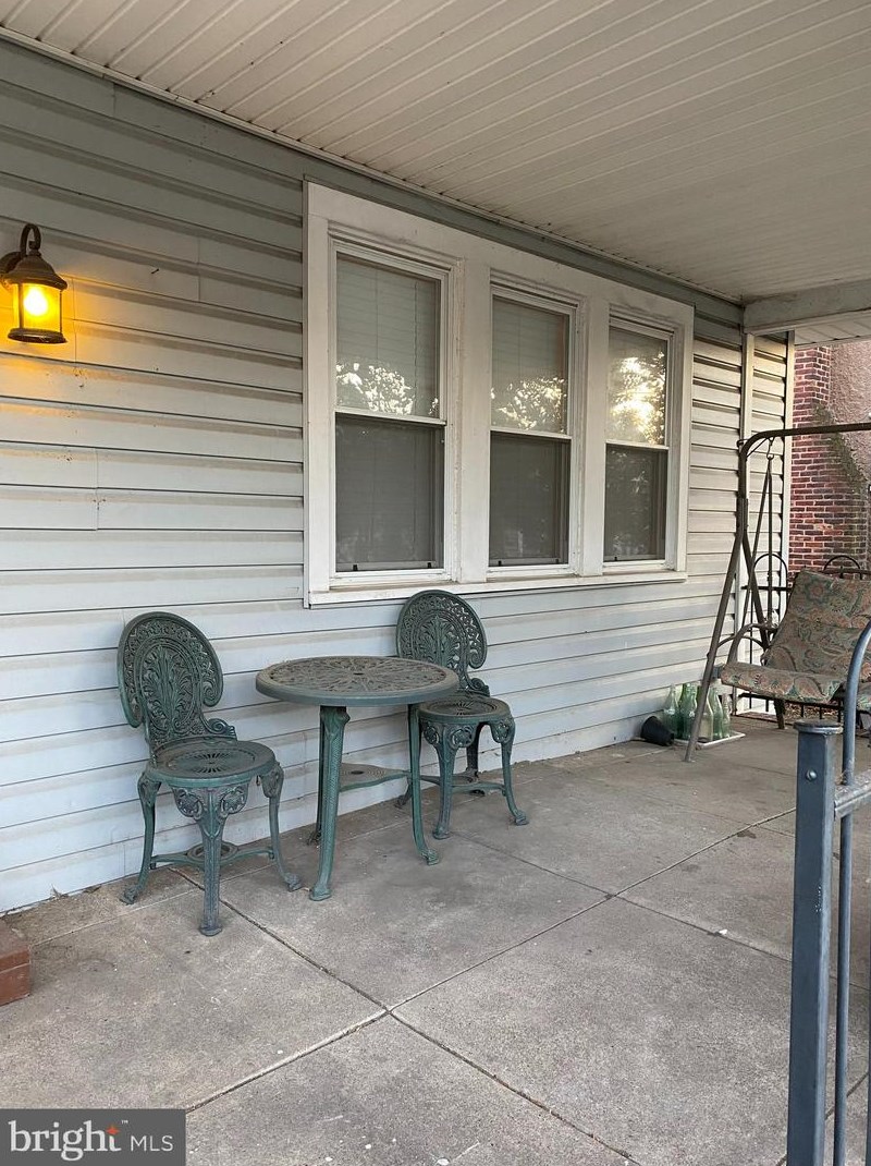 122 E Wayne Ter, Camden, NJ 08108