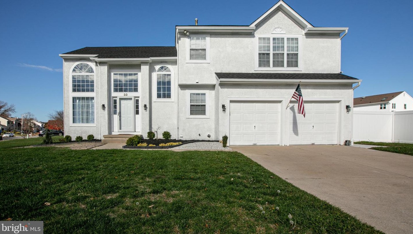 33 E Meadowbrook Cir, Erial, NJ 08081