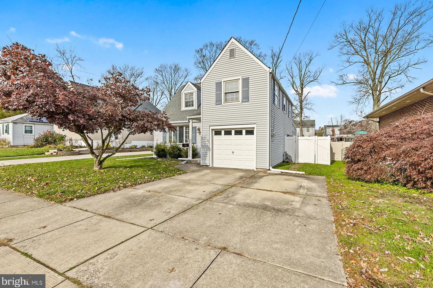 313 Haines Ave, Barrington, NJ 08007