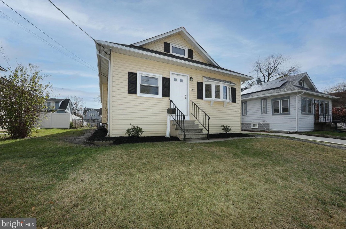 16 Clinton Ave, Camden, NJ 08109