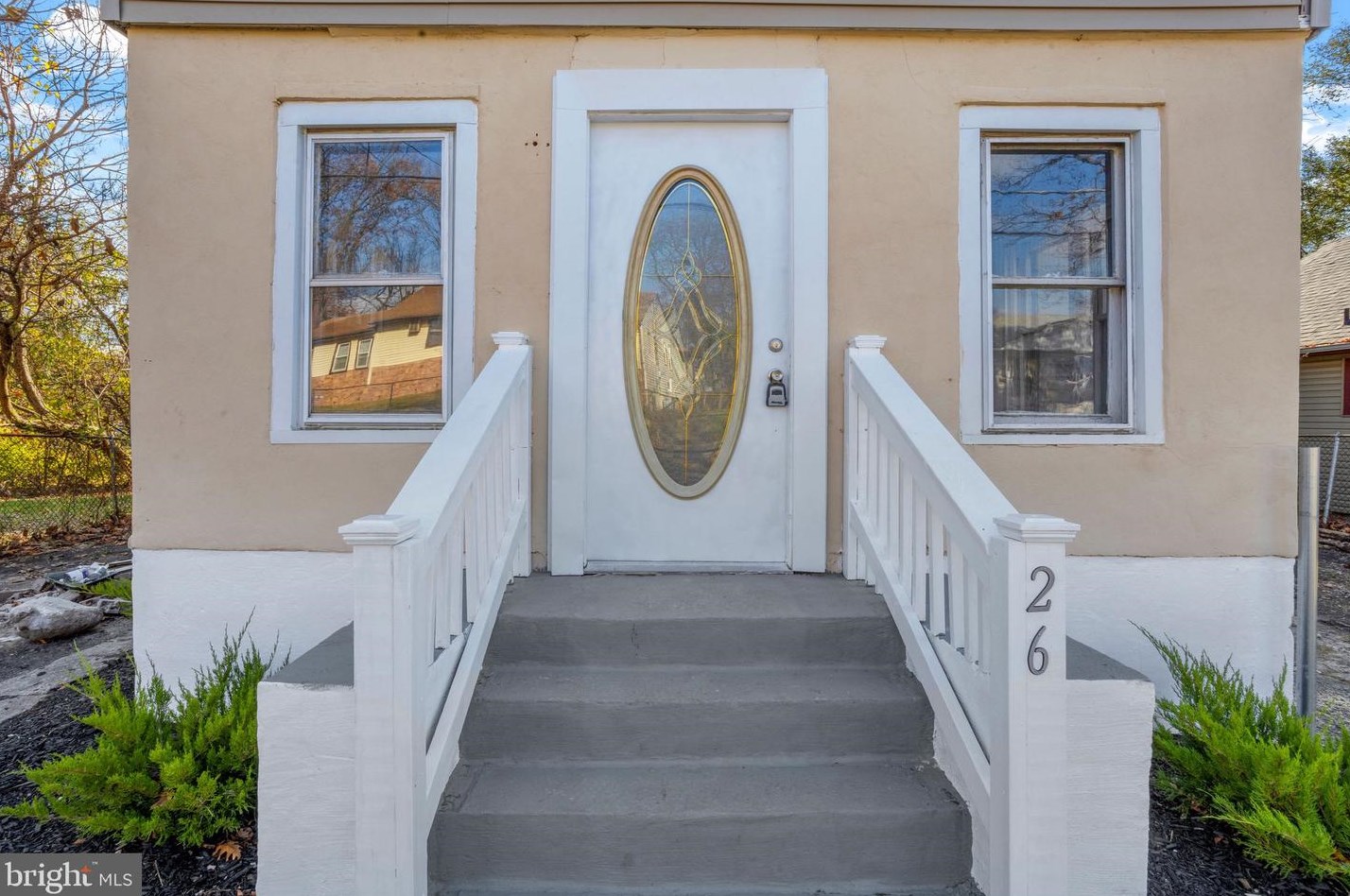 26 Charman Ave, Lawnside, NJ 08045-1659