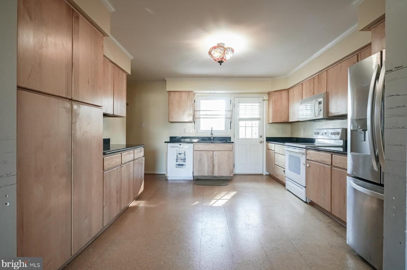 2304 Auburn Ave, Waterford Township NJ 08004-1722 exterior