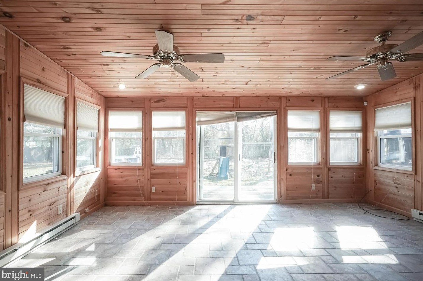 2304 Auburn Ave, Waterford Township NJ 08004-1722 exterior