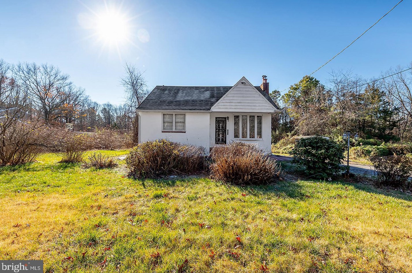138 Tomwells Rd, Berlin Boro, NJ 08009