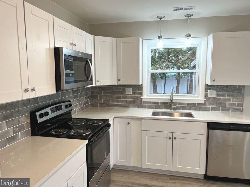 40 Winding Way Rd, Stratford, NJ 08084