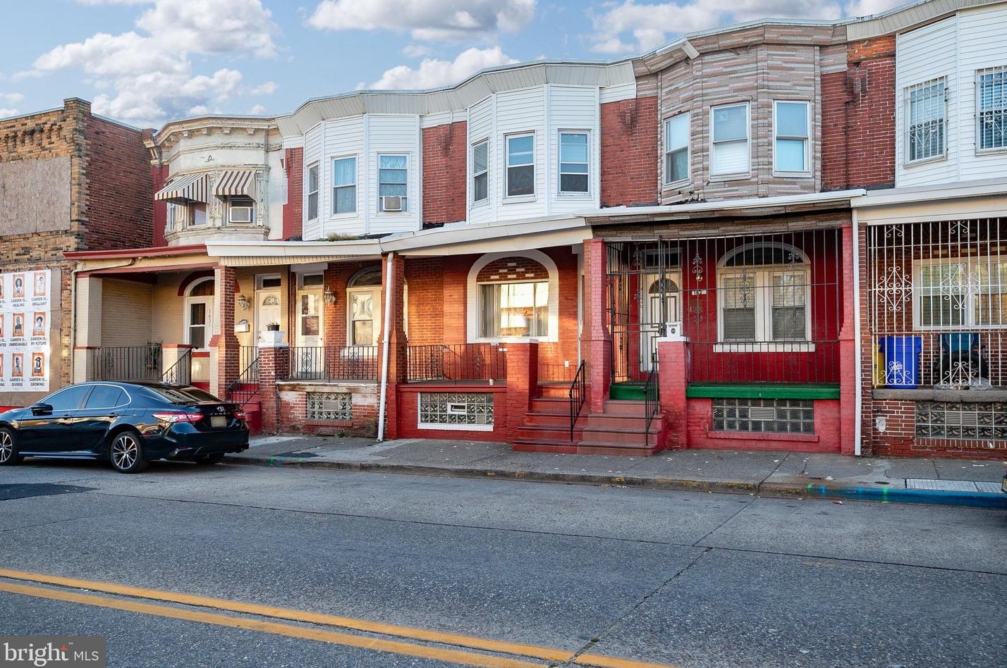 1627 Mt Ephraim Ave, Camden, NJ 08104