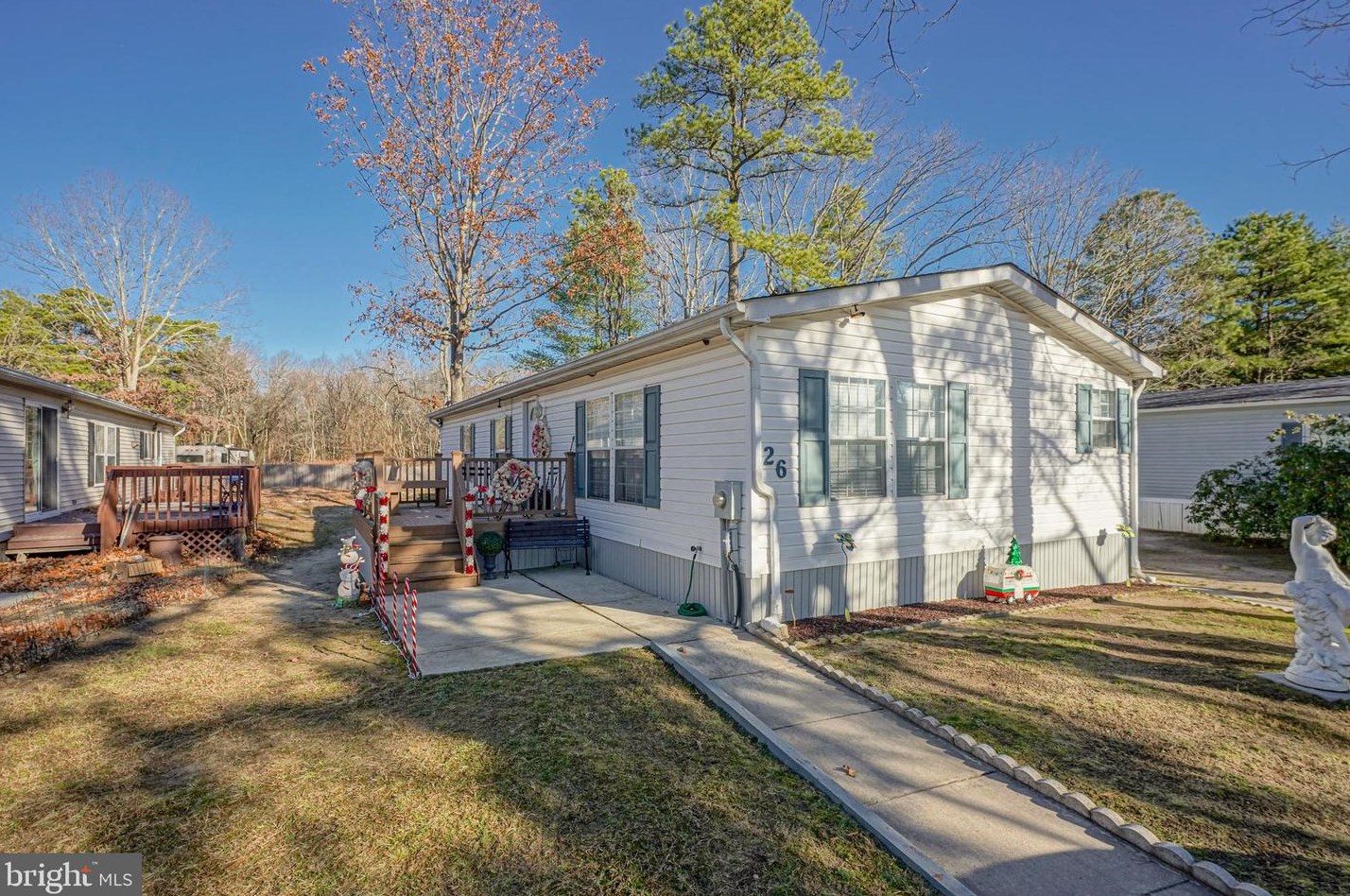 26 Hazeltop Dr, Erial, NJ 08081
