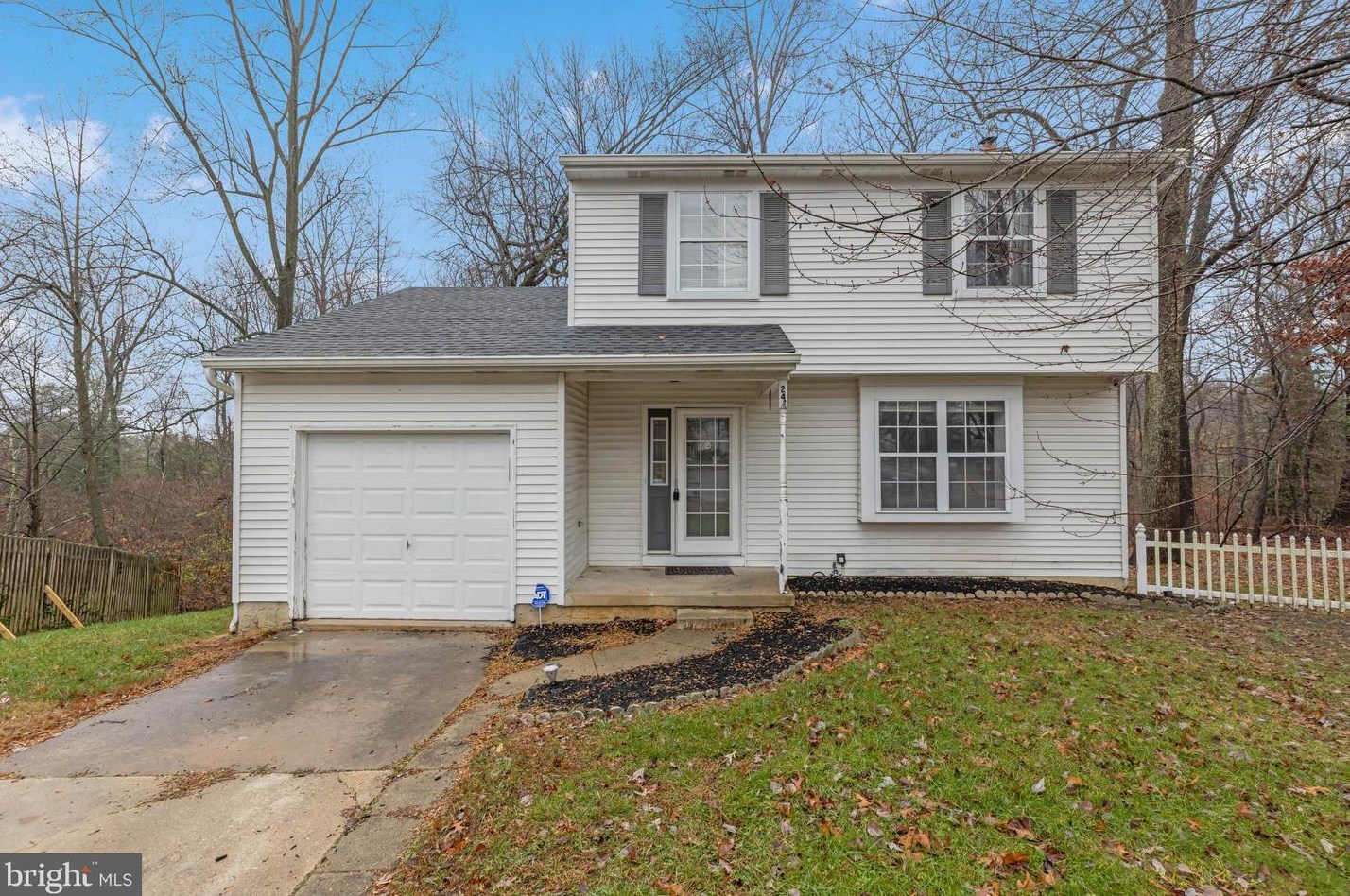 24 Pine Glen Dr, Erial, NJ 08081