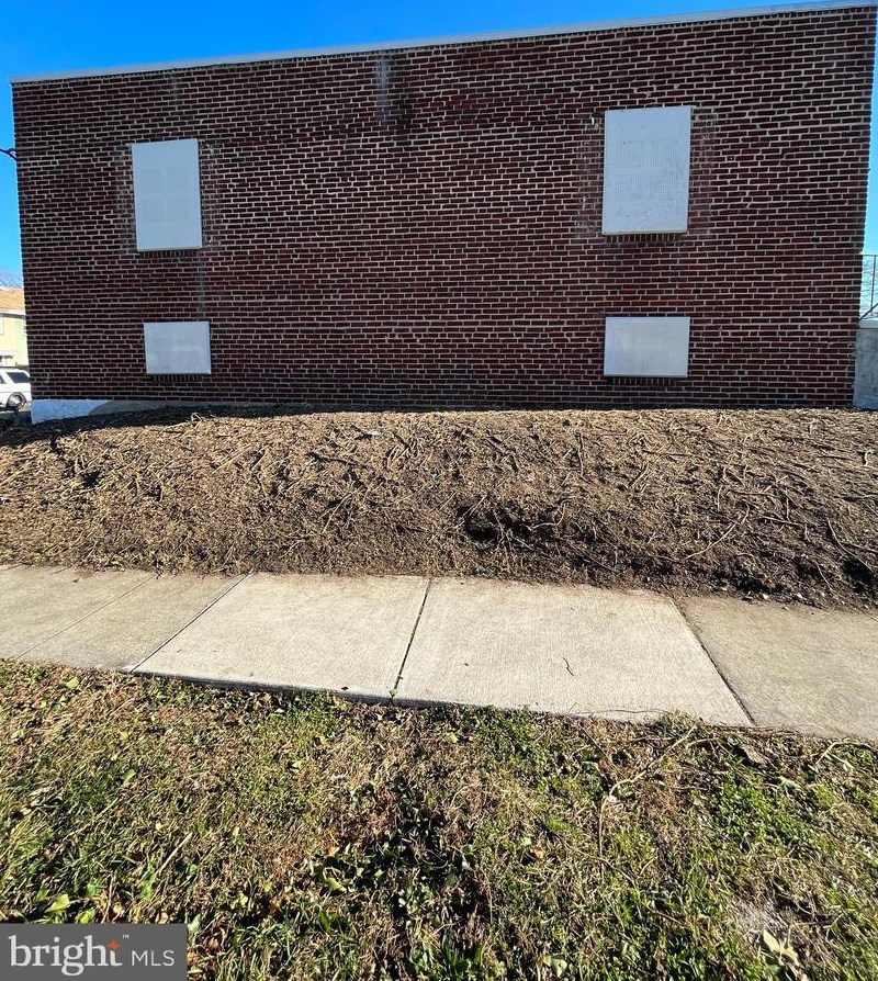 939 W Browning Rd, Gloucester, NJ 08031