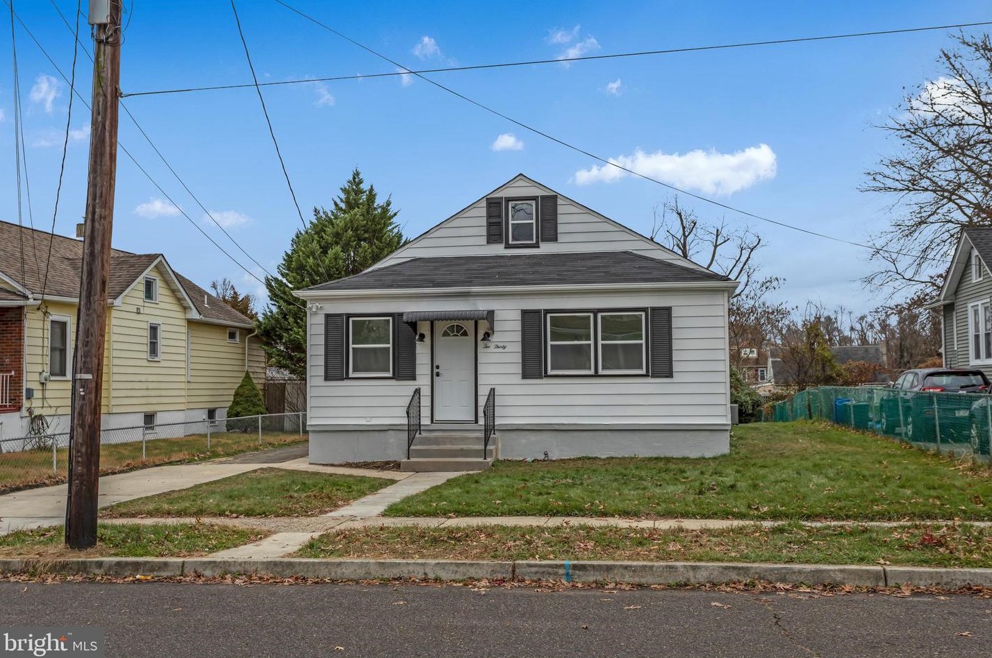 230 E Washington Ave, Magnolia, NJ 08049