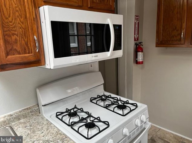 211 3rd St, Gloucester, NJ 08030