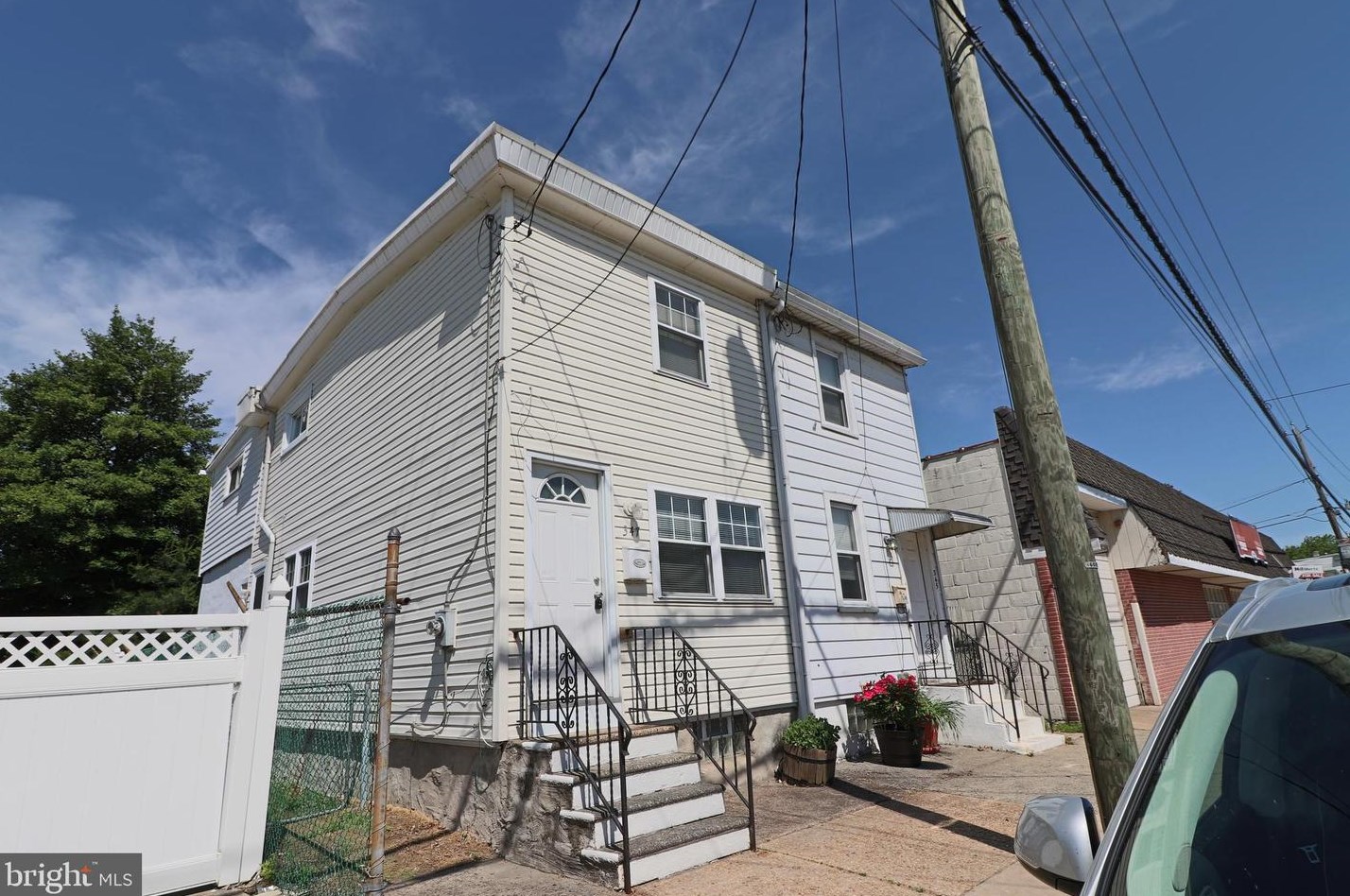 347 S Broadway, Gloucester, NJ 08030
