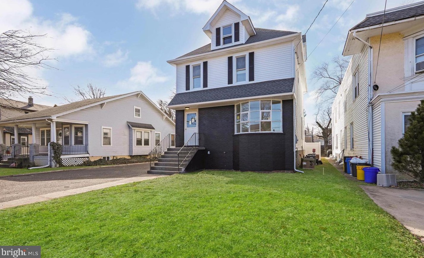 210 S White Horse Pike, Camden, NJ 08106