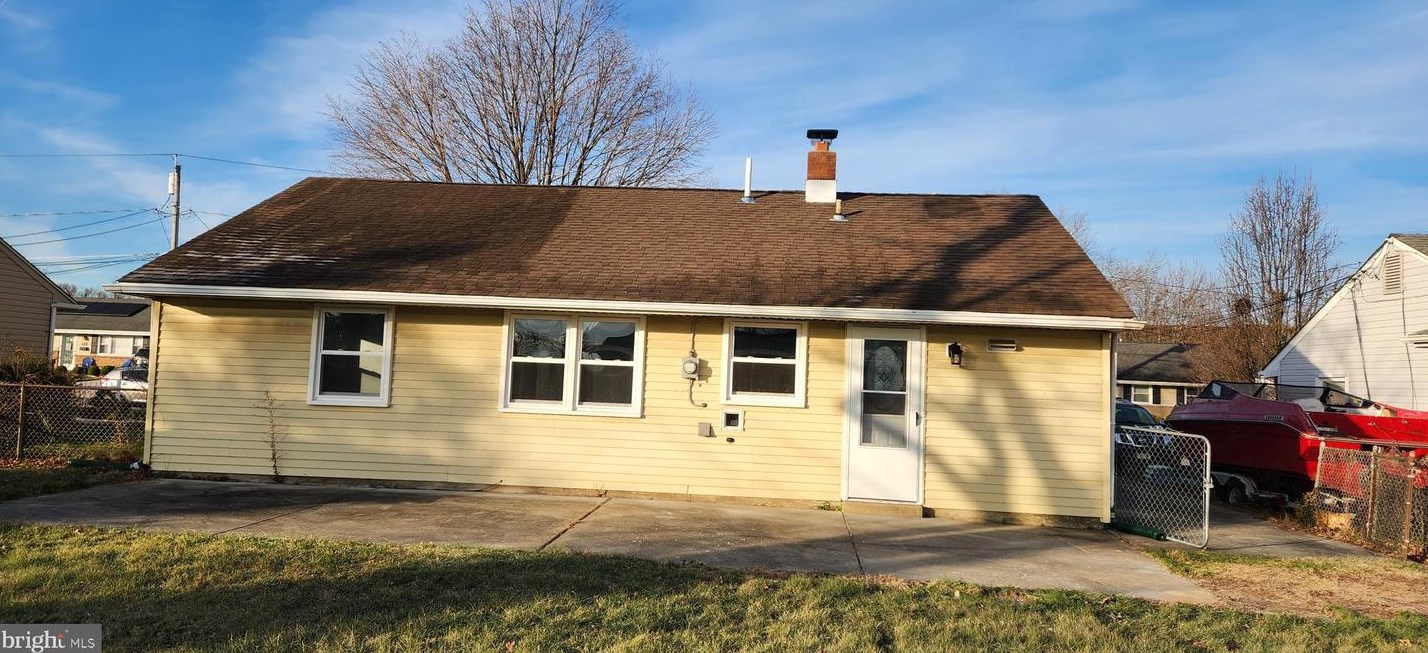 463 Flanders Rd, Gloucester, NJ 08031