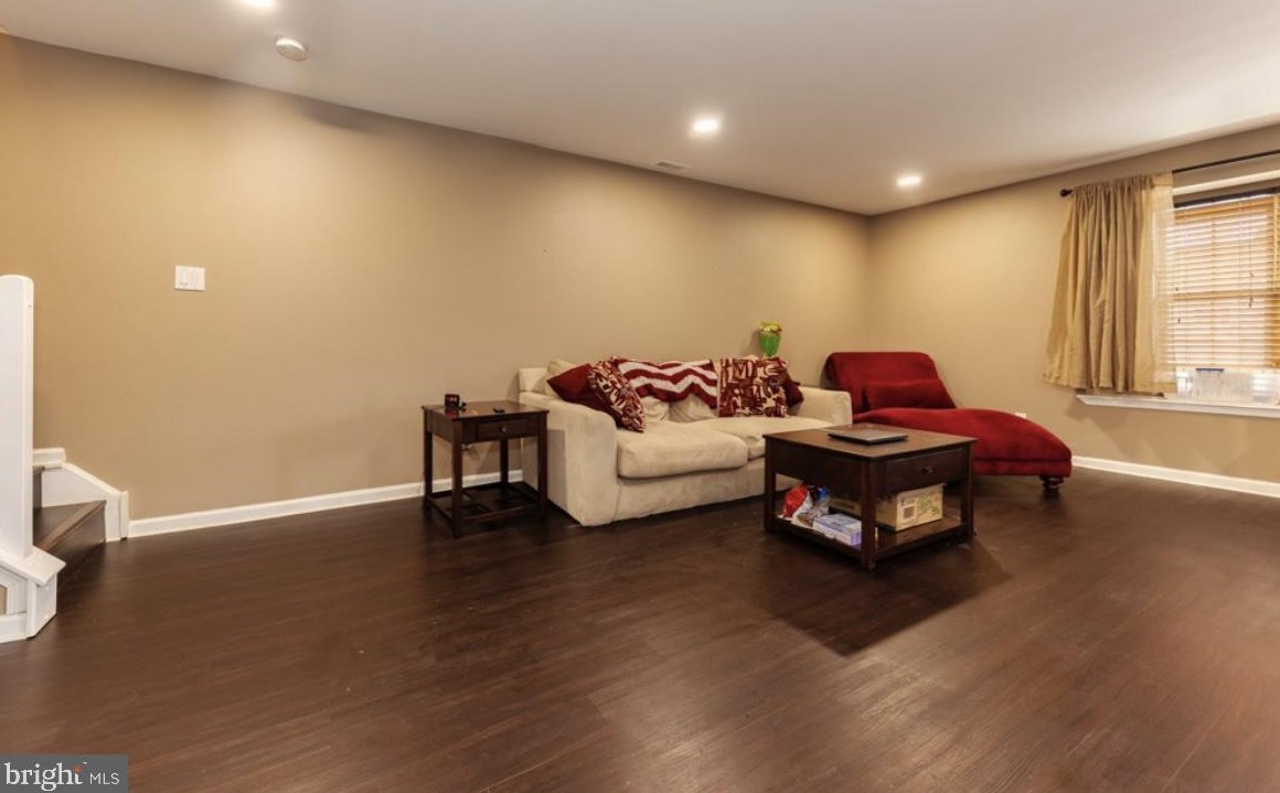 4402 Aberdeen Ln, Blenheim, NJ 08012