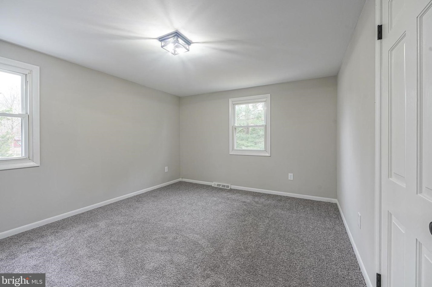 2294 Richards Ave, Waterford Township NJ  08004-1219 exterior