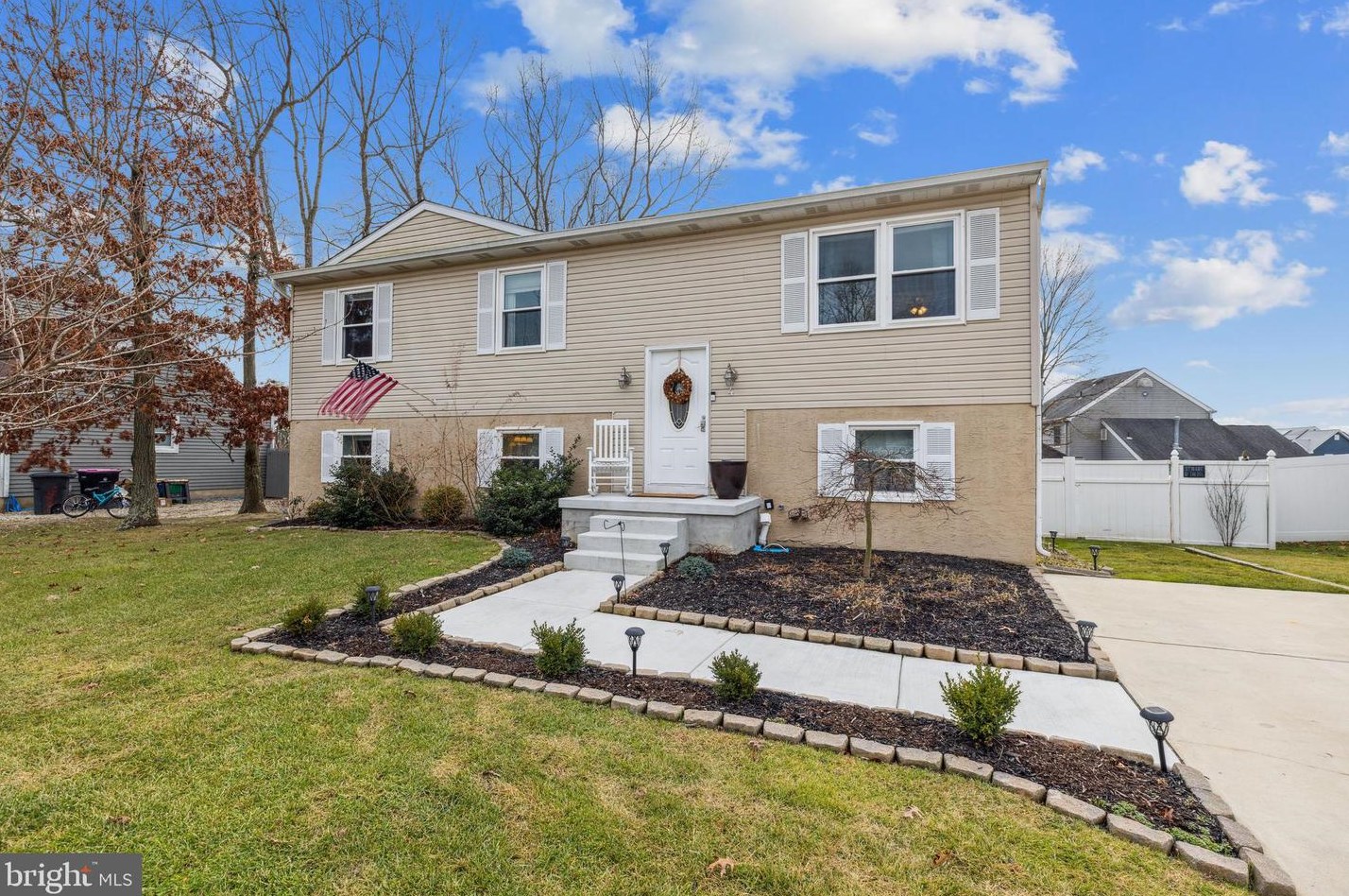 4 Willow Ct, Erial, NJ 08081