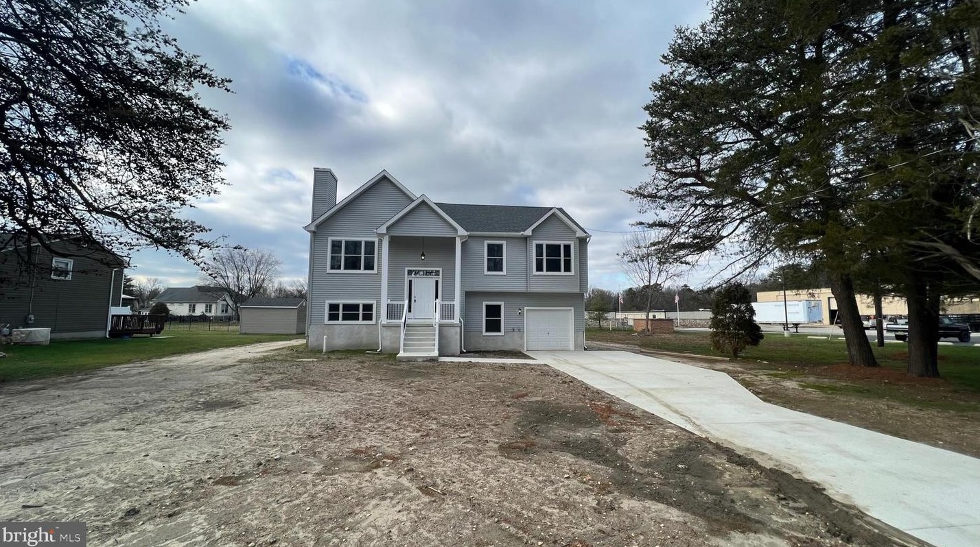 822 W Blenheim Ave, Blenheim, NJ 08012