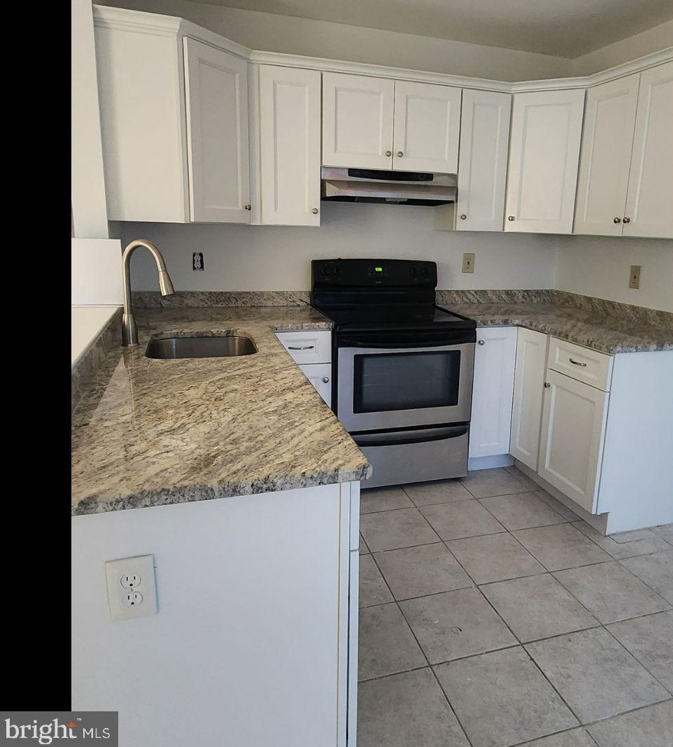 83 Fox Meadow Dr, Erial, NJ 08081