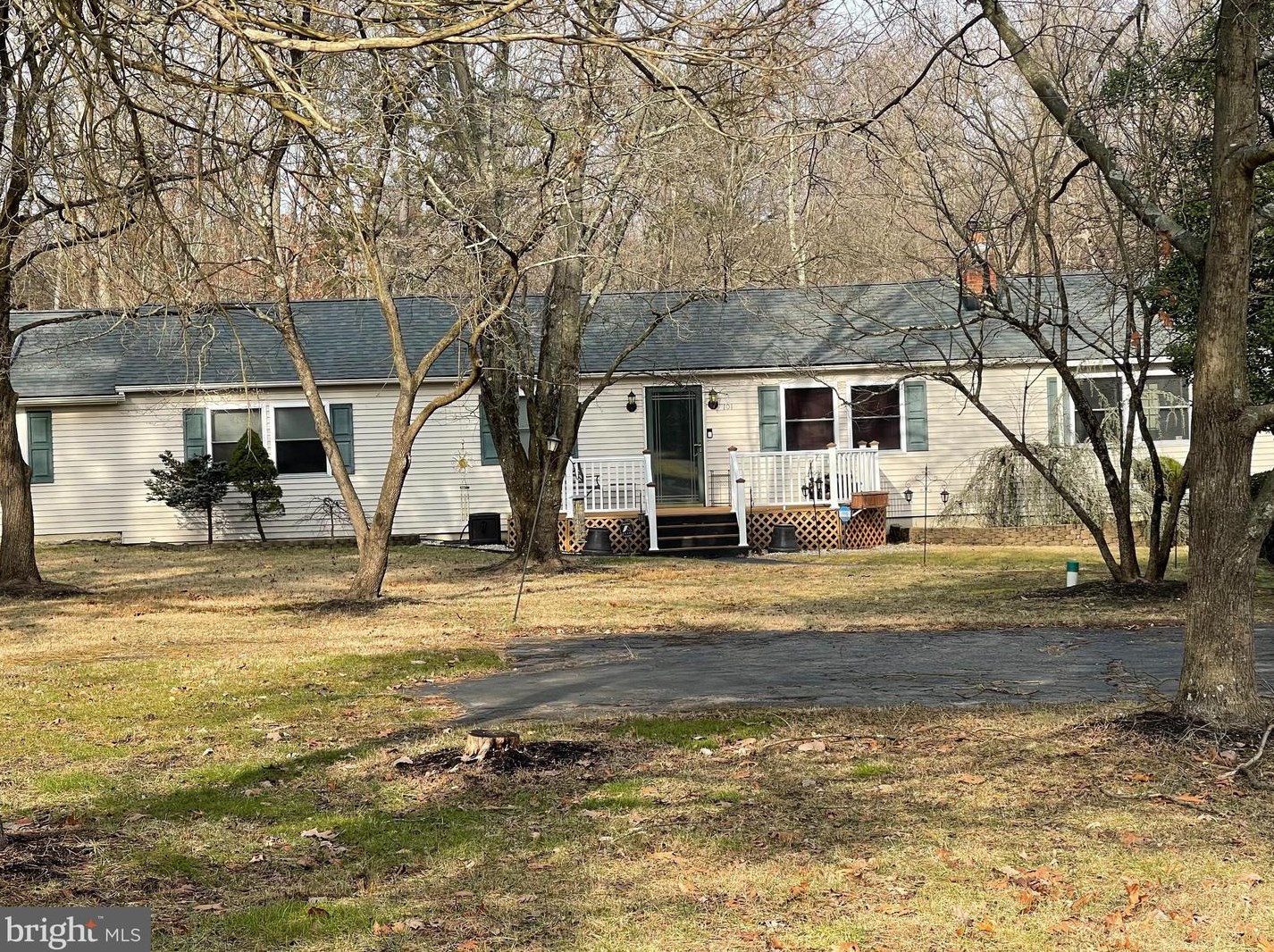 101 Garfield Ave, Waterford, NJ 08089