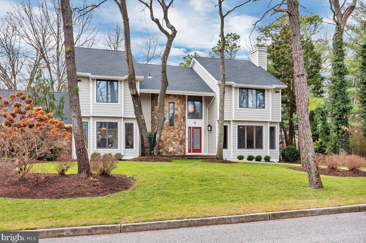 9 Edelweiss Ln, Franklin Township, NJ 08043