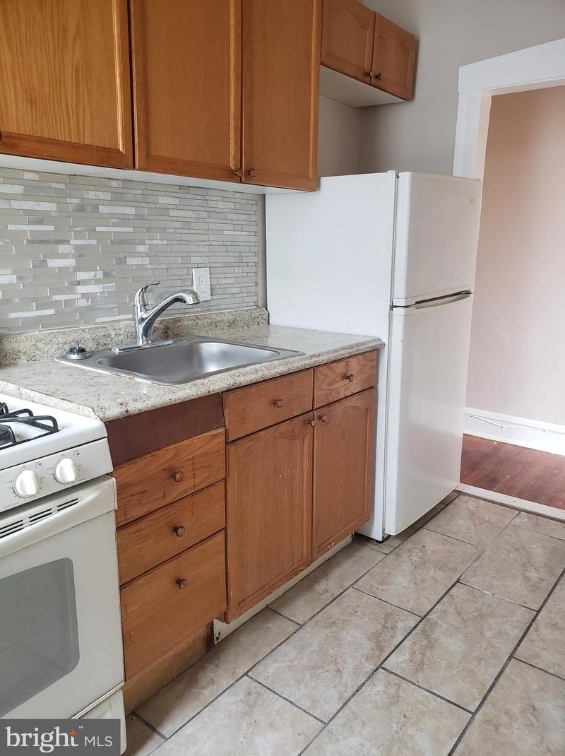 156 Chestnut Ave #2f, Camden, NJ 08107