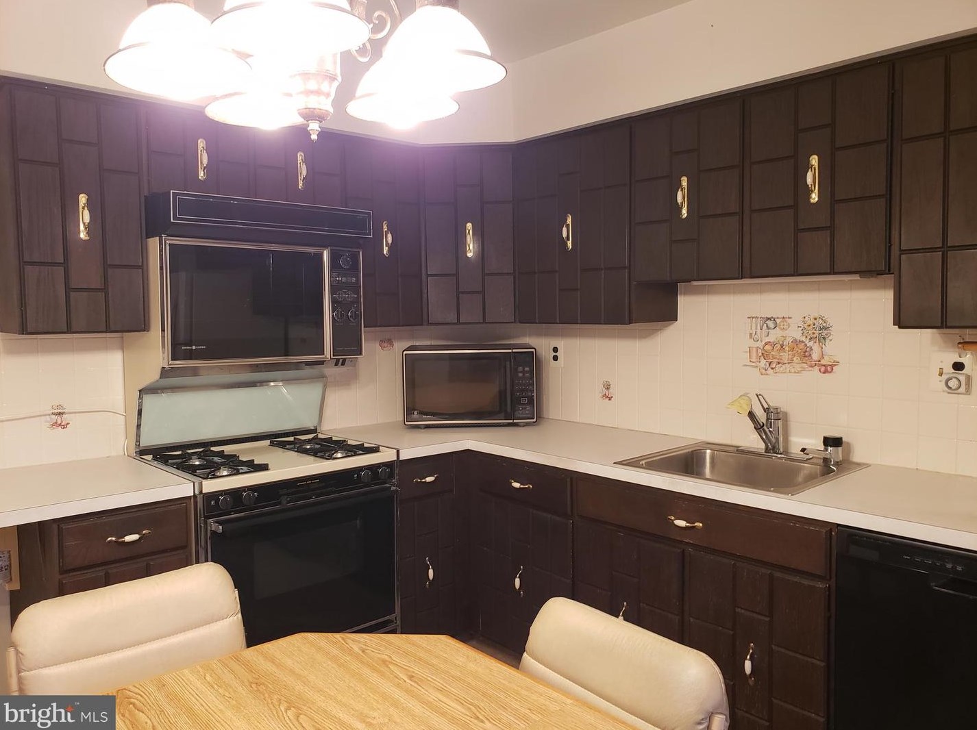 1443 Boxwood Dr, Blenheim, NJ 08012