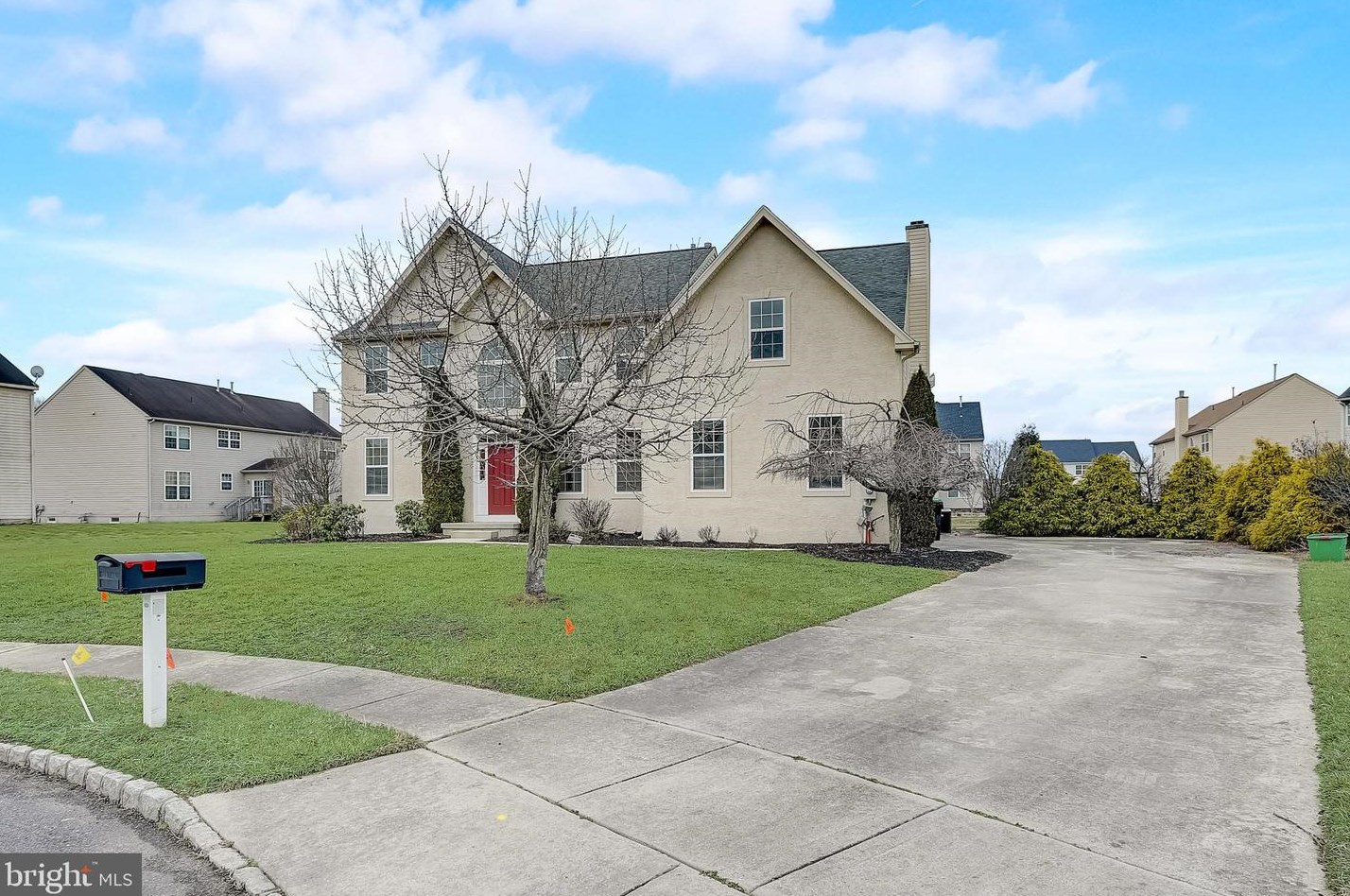 4 Turtle Hollow Ct, Erial, NJ 08081