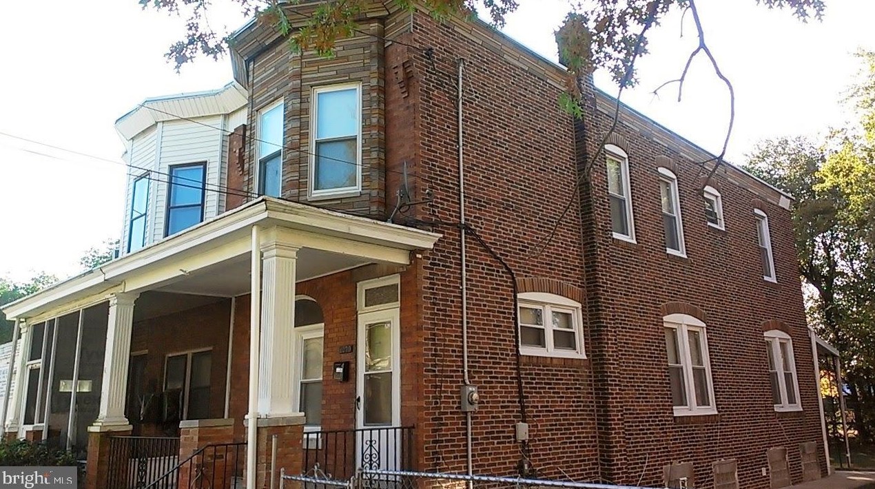 1270 Decatur St, Camden, NJ 08104