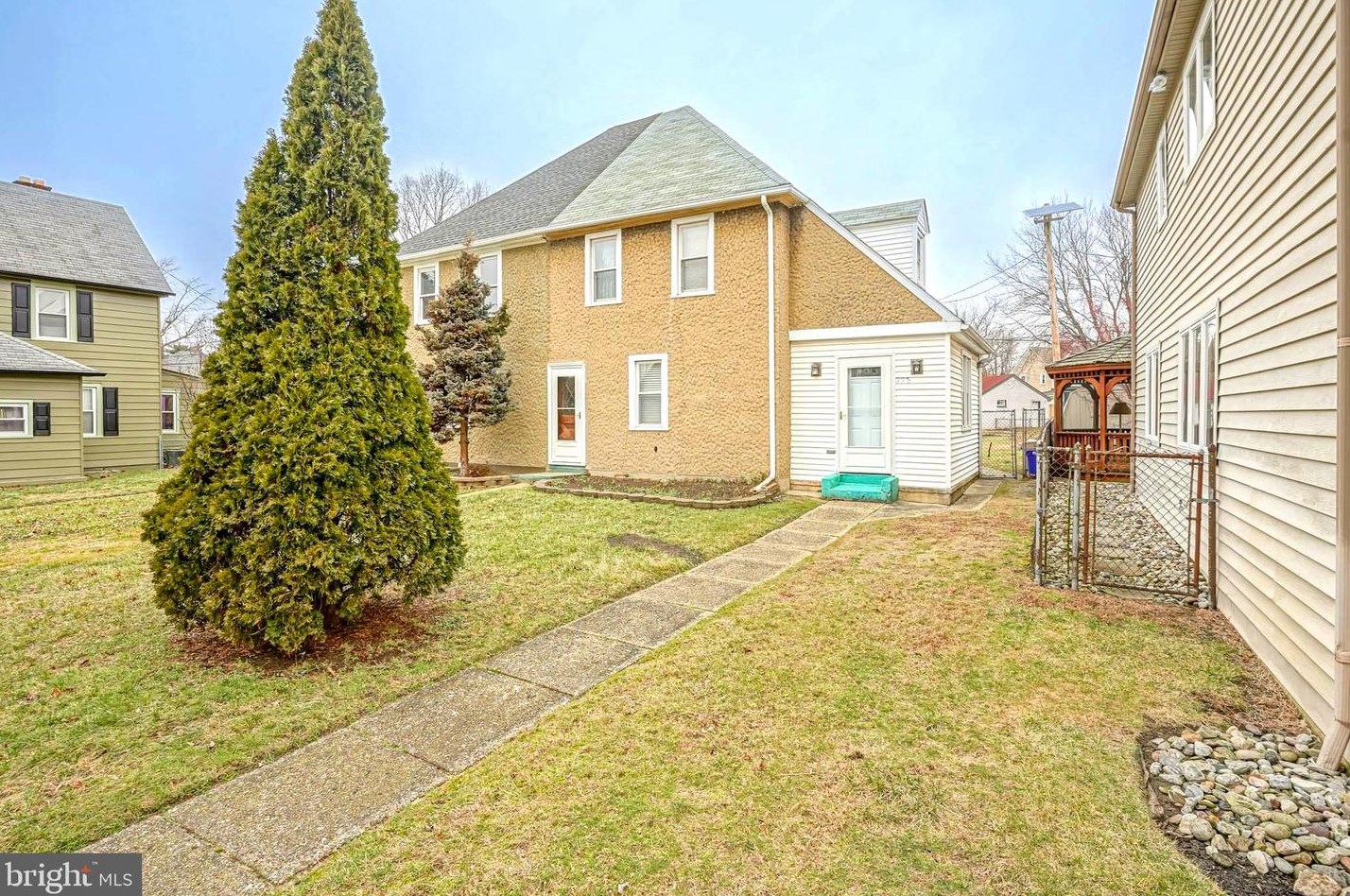223 Noreg Pl, Gloucester, NJ 08030