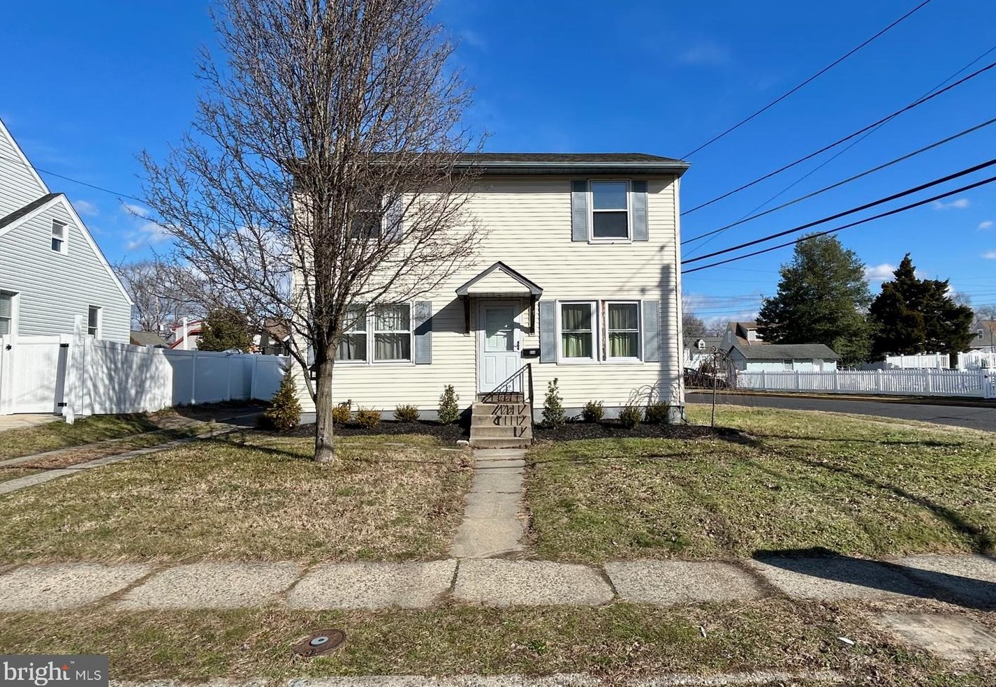 800 N Read Ave, Runnemede, NJ 08078
