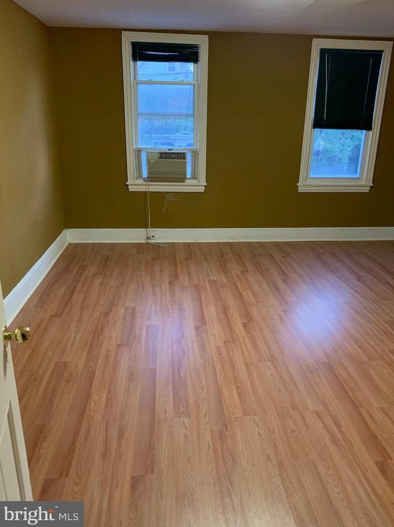 223 Monmouth St, Gloucester, NJ 08030