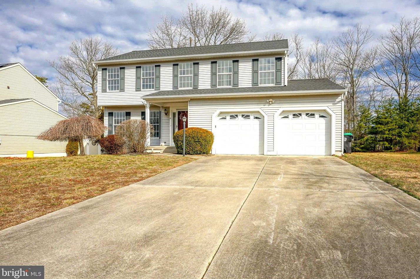 13 Touchstone Ct, Erial, NJ 08081