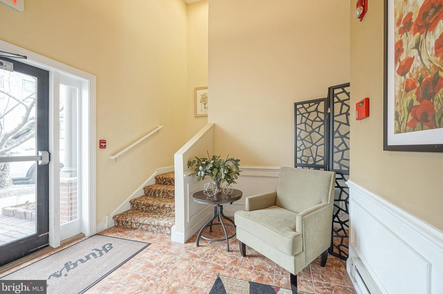 30 Kings Ct Unit 202, Tavistock, NJ 08033