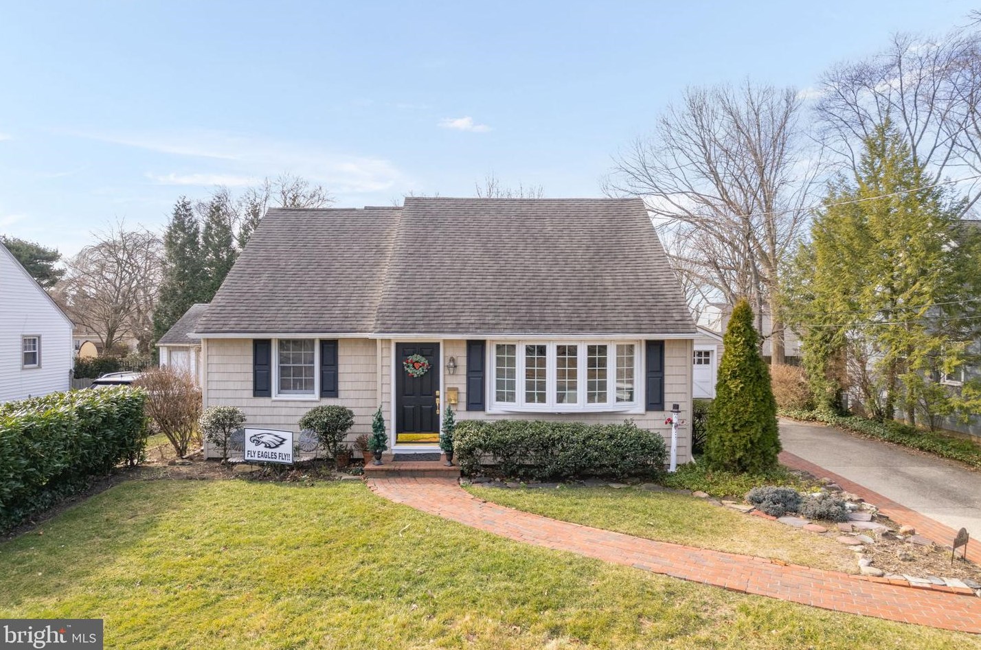 527 Dubois Ave, Barrington, NJ 08007
