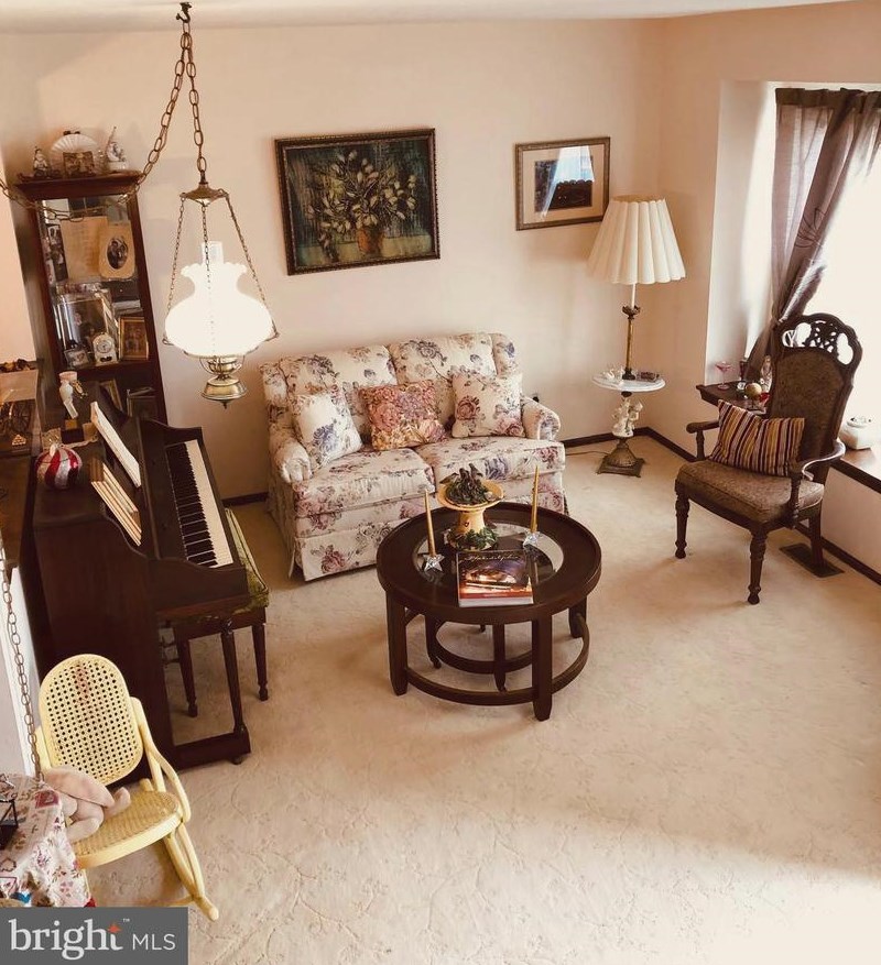 2218 Pamela Ct, Waterford Township, NJ 08004-2804