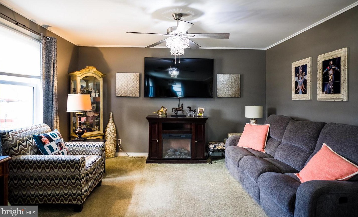 216 Knight Ave, Runnemede, NJ 08078
